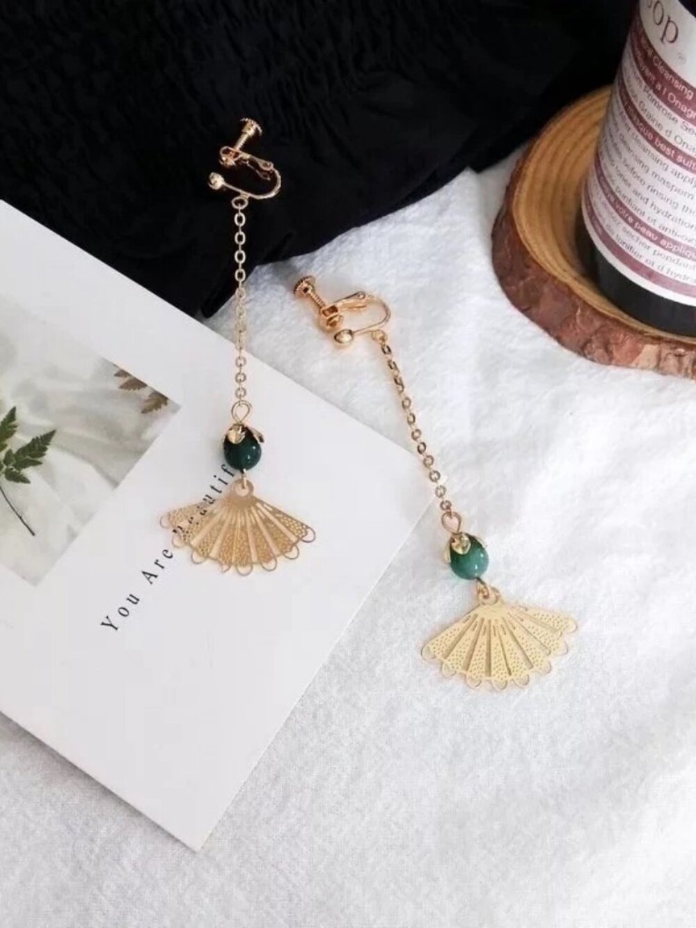 Antique Gold Fan Clip-On Earrings | Green Agate Dangle